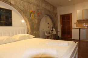 Urban Old Town apartment